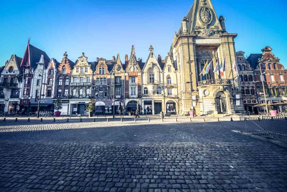 Grand' Place de Béthune - Agrandir l'image, .JPG 84 Ko (fenêtre modale)