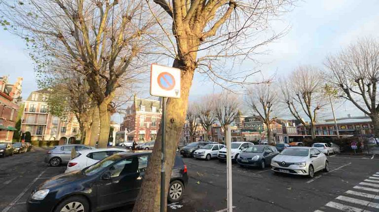 Stationnement en zone bleue et arrêt minute : comment ça