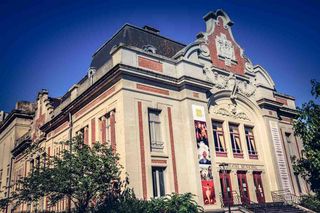 façade du théâtre municipal de Béthune - Agrandir l'image, .JPG 94 Ko (fenêtre modale)